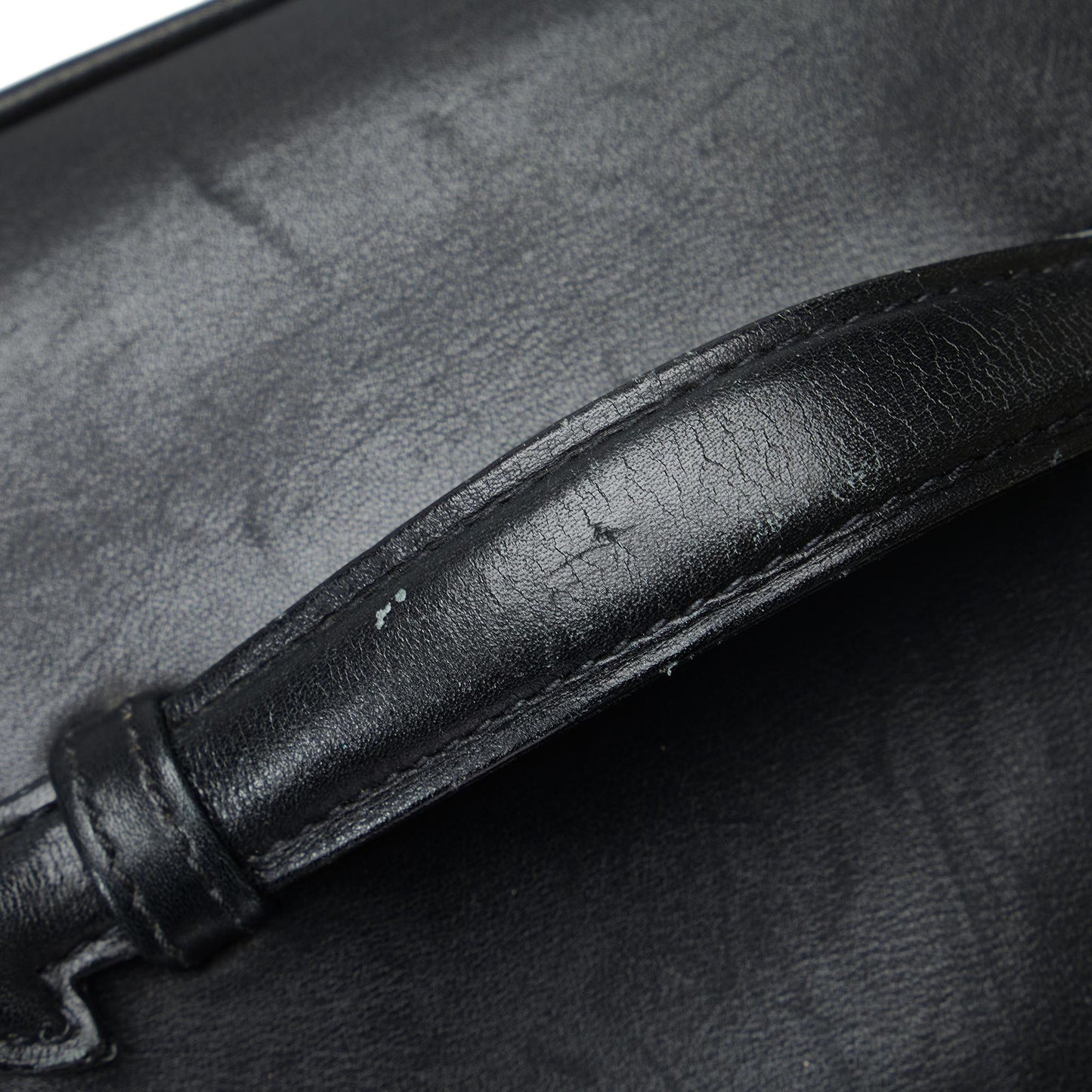 Chanel CC Lambskin Vanity Bag (SHG-0IH9fb)
