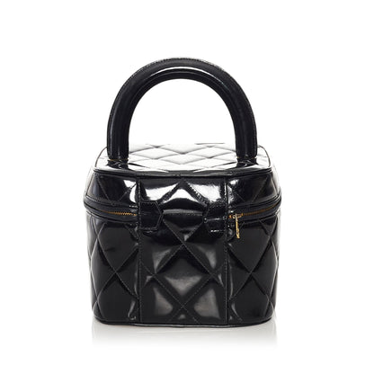 Chanel CC Matelasse Patent Leather Vanity Bag (SHG-34683)