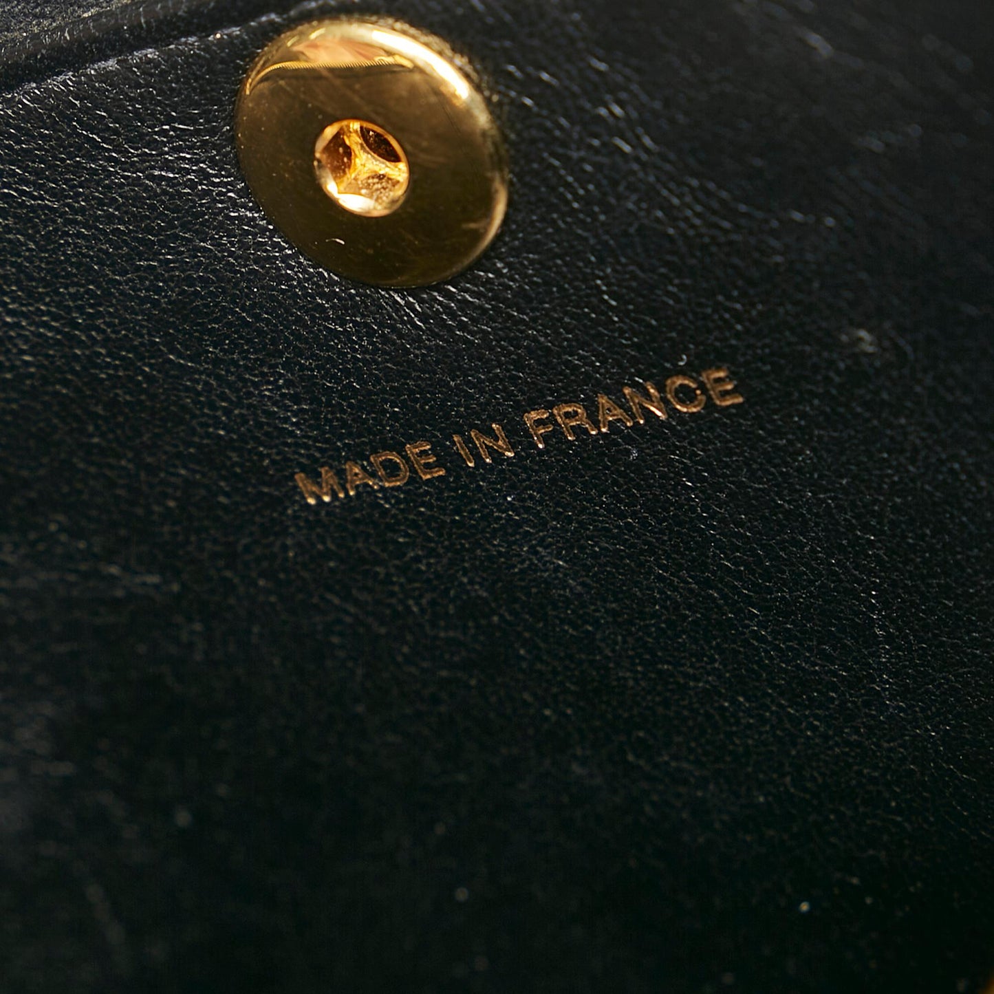 Chanel CC Matelasse Patent Leather Vanity Bag (SHG-34683)