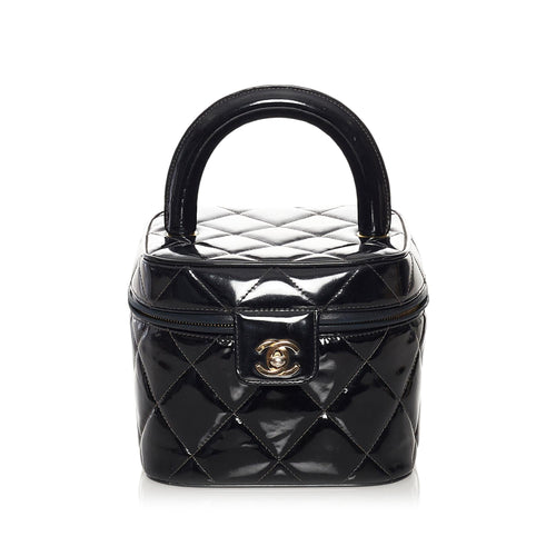 Chanel CC Matelasse Patent Leather Vanity Bag (SHG-34683)