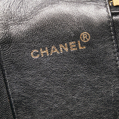 Chanel CC Matelasse Patent Leather Vanity Bag (SHG-34683)