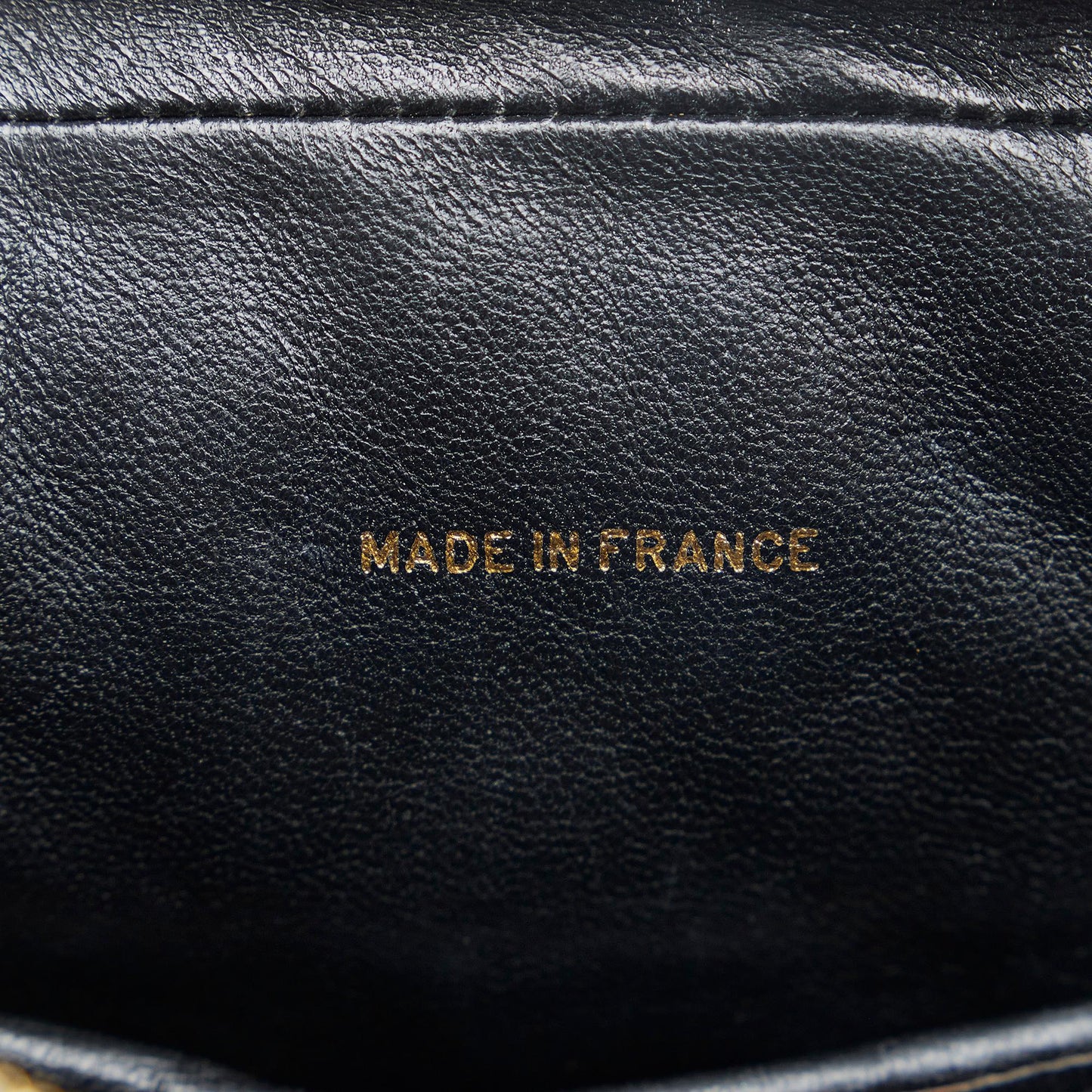 Chanel CC Matelasse Tassel Camera Bag (SHG-Emp6IH)