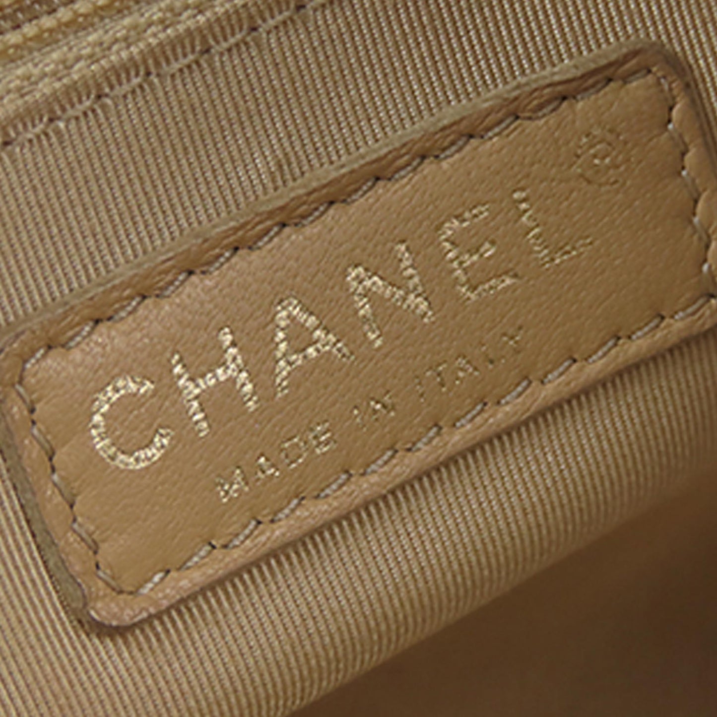 Chanel CC Matelasse Tote (SHG-oRHUqJ)