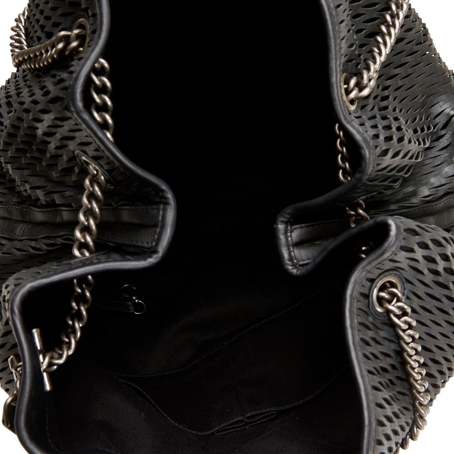 Chanel CC Perforated Leather Tote Bag (SHG-gDassU)