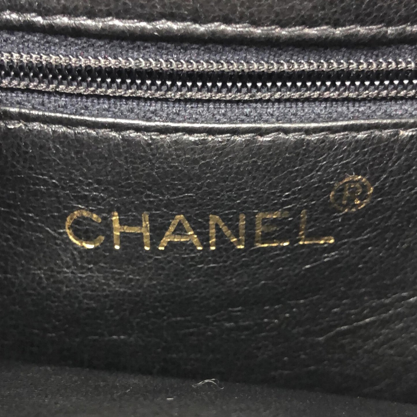 Chanel CC Quilted Lambskin Frame Belt Bag (SHG-jwdhOp)