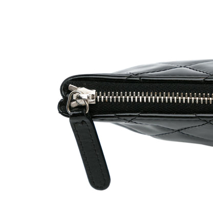 Chanel CC Quilted Patent Leather Pouch (SHG-30waO1)