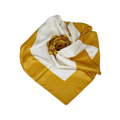Chanel CC Silk Scarf (SHG-q6Owyy)
