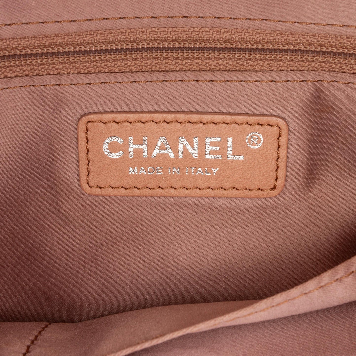Chanel CC Turnlock Quilted Flap Bag (SHG-DZrKGl)
