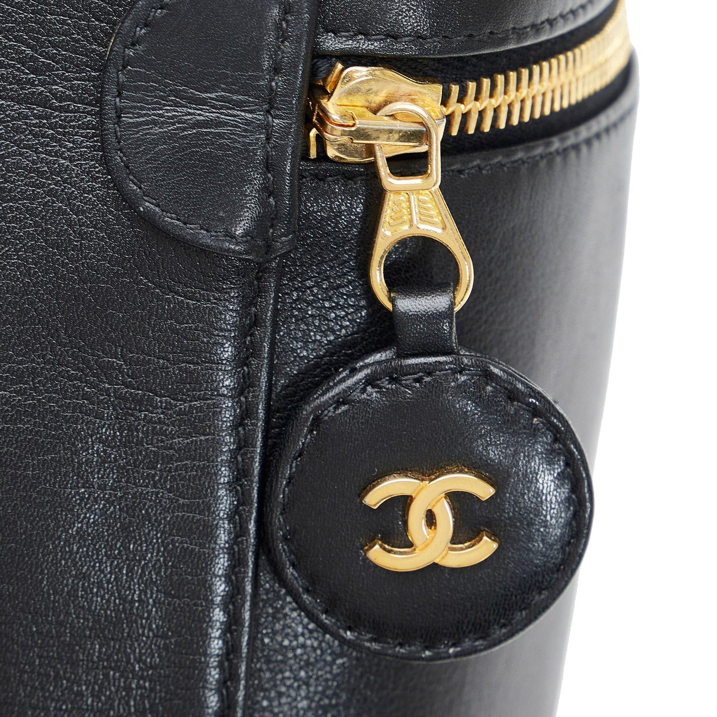 Chanel CC Vanity Bag (SHG-uMnXe2)