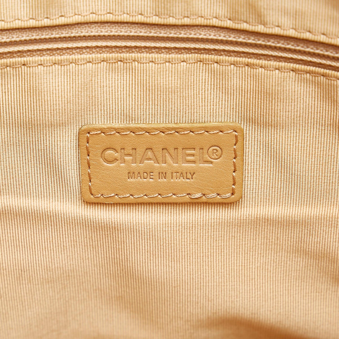 Chanel CC Wild Stitch Handbag (SHG-37182)
