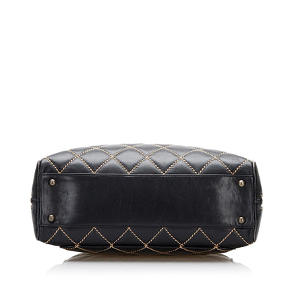Chanel CC Wild Stitch Handbag (SHG-Dj8rWv)