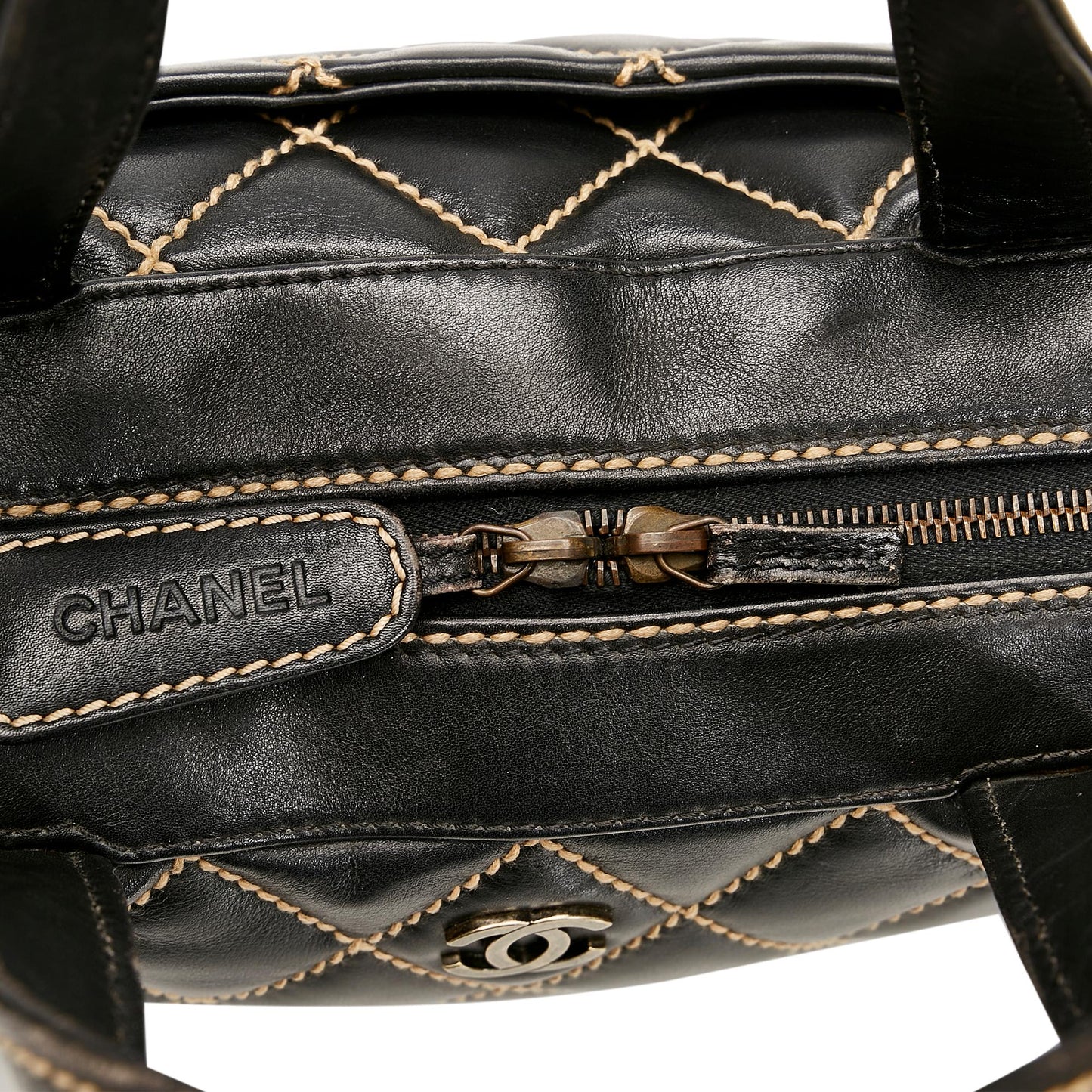 Chanel CC Wild Stitch Handbag (SHG-Dj8rWv)