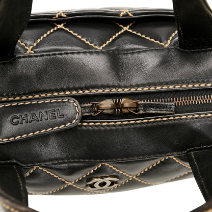 Chanel CC Wild Stitch Handbag (SHG-Dj8rWv)