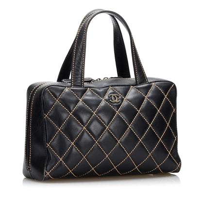 Chanel CC Wild Stitch Handbag (SHG-Dj8rWv)