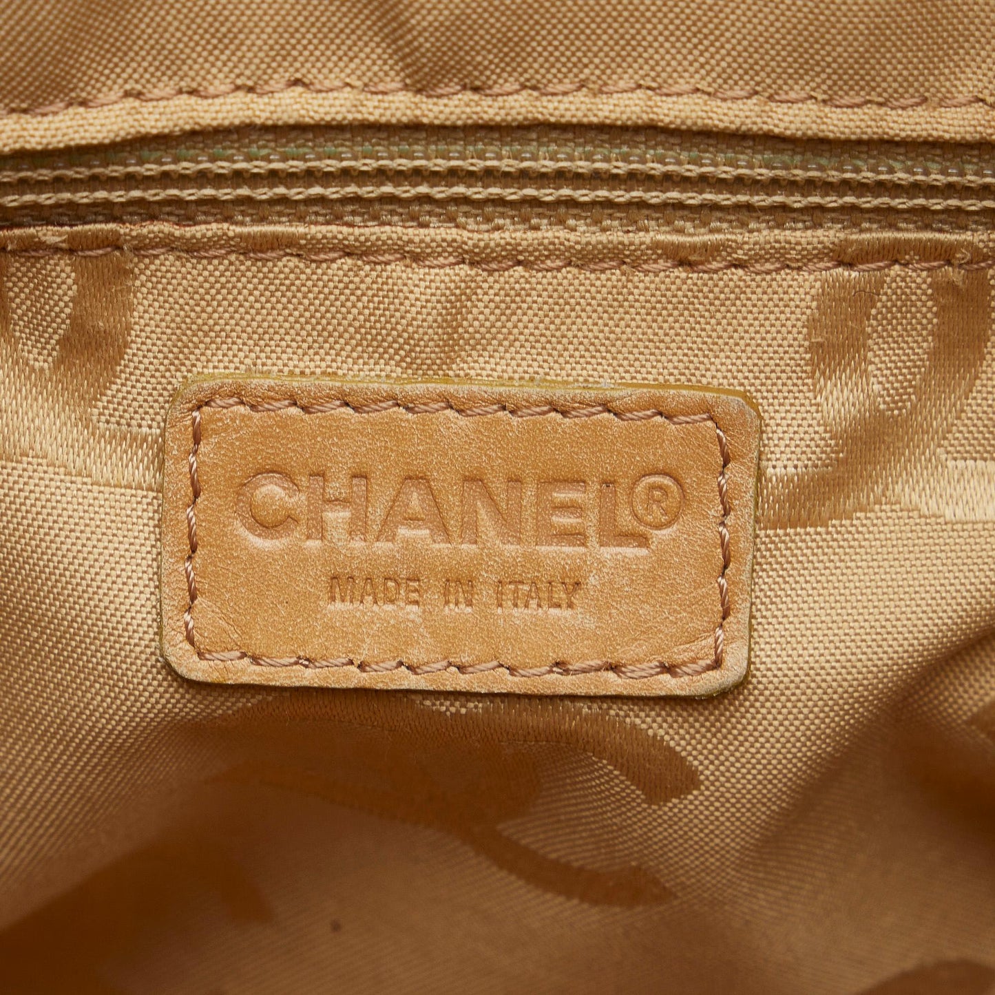 Chanel CC Wild Stitch Handbag (SHG-13zmDX)