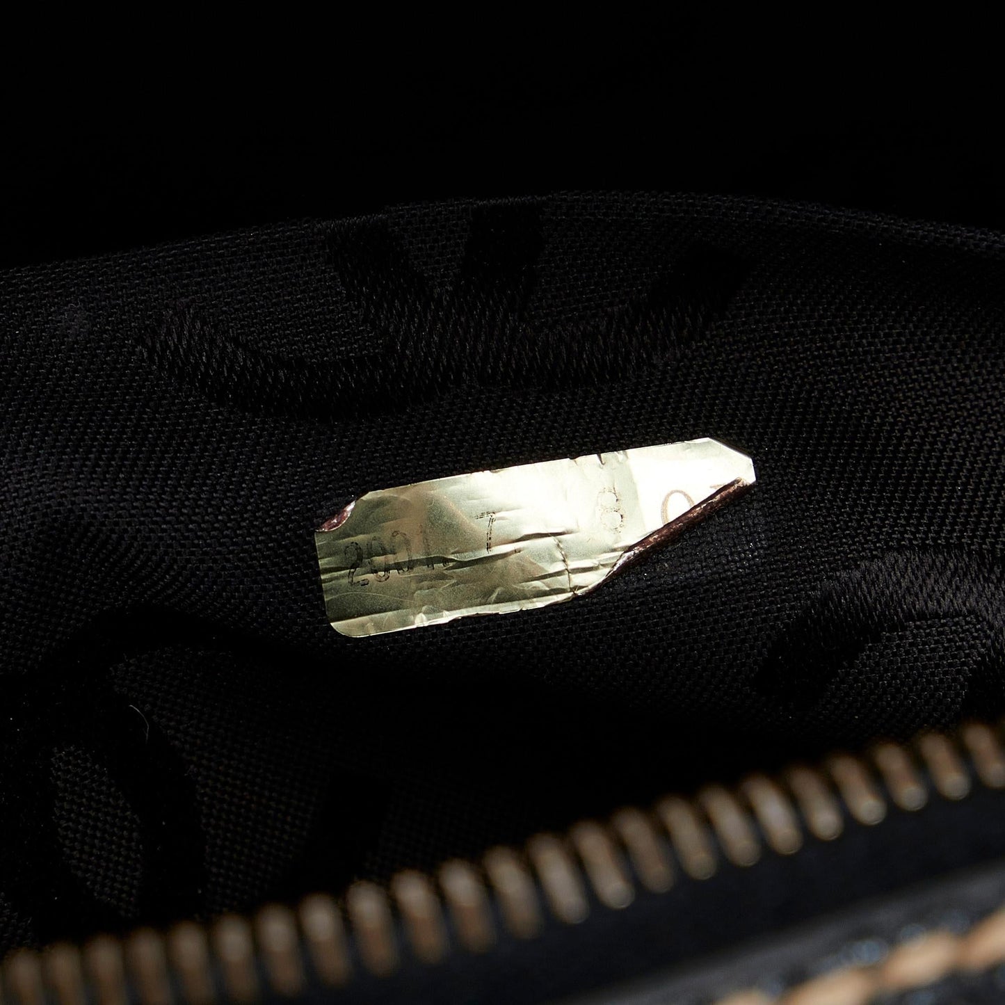 Chanel CC Wild Stitch Handbag (SHG-BGmwDi)