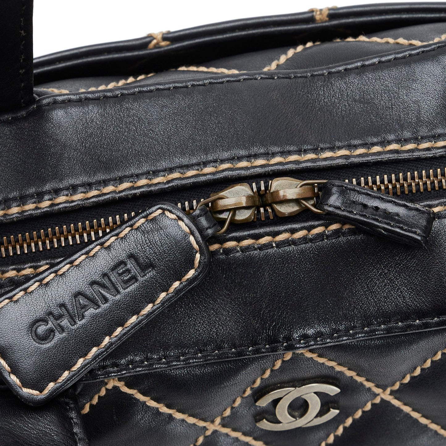 Chanel CC Wild Stitch Handbag (SHG-BGmwDi)