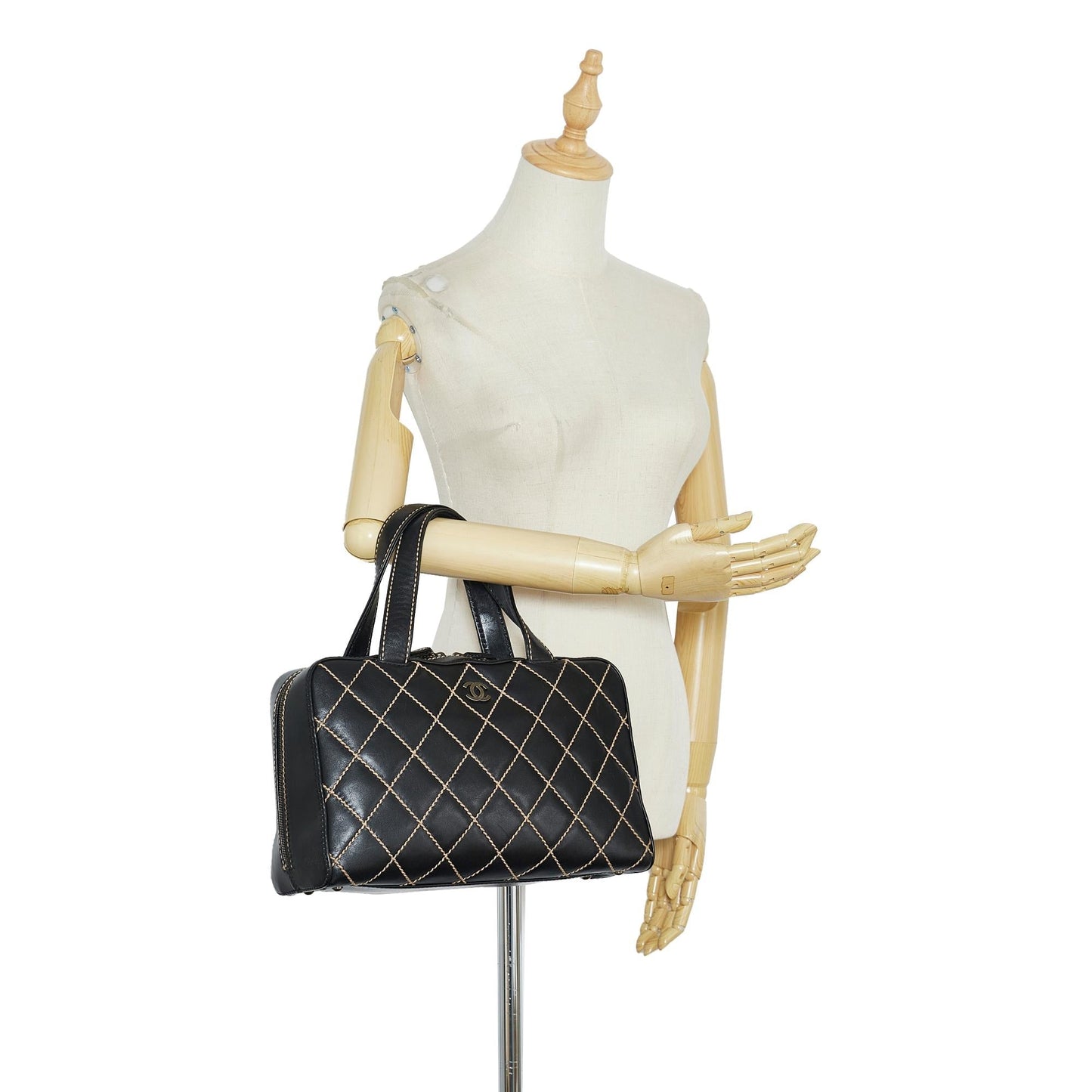Chanel CC Wild Stitch Handbag (SHG-BGmwDi)