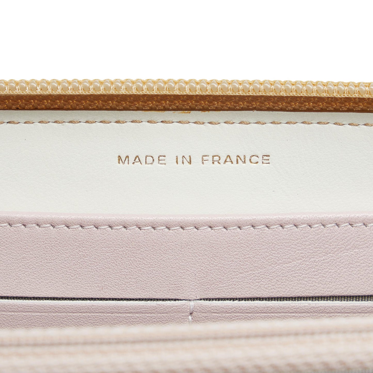 Chanel CC Zip Around Wallet (SHG-12FZwX)