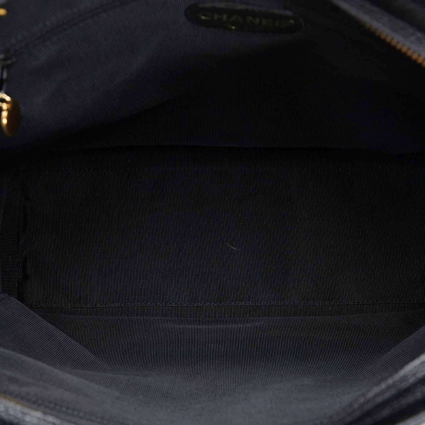 Chanel Caviar Chain Tote (SHG-9VZ3UA)