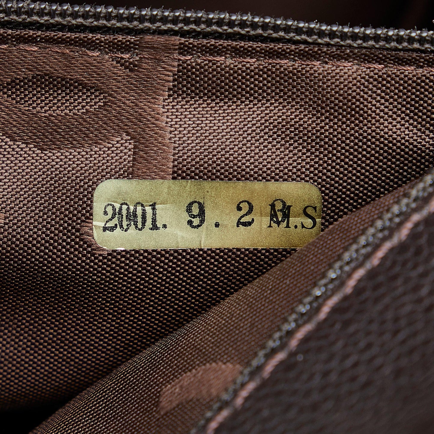 Chanel Caviar Executive Satchel (SHG-eZQRll)