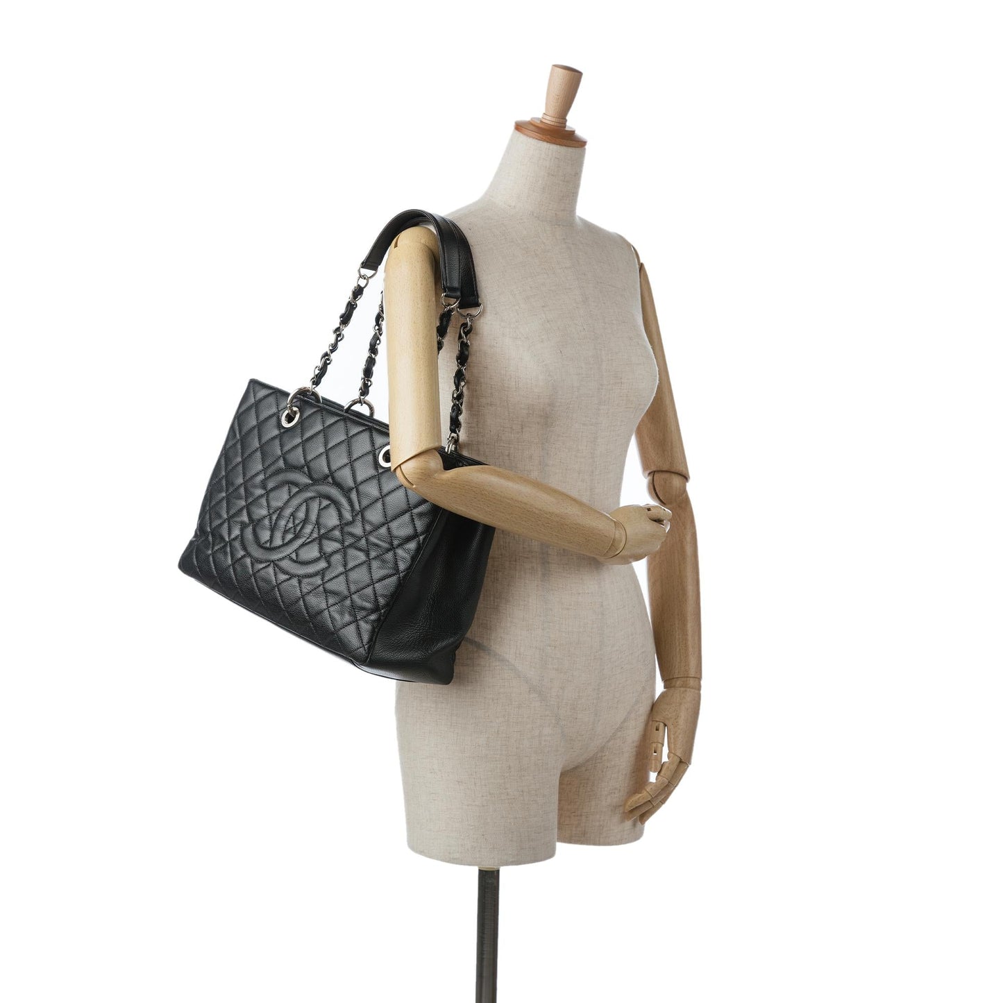 Chanel Caviar Grand Shopping Tote (SHG-rO3pnU)