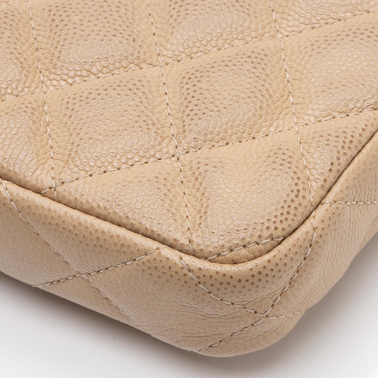 Chanel Caviar Leather Classic Clutch with Chain (SHF-e5R9s1)