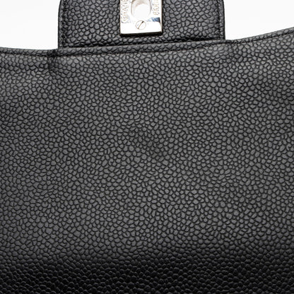 Chanel Caviar Leather Classic Jumbo Single Flap Bag (SHF-TAC3Im)