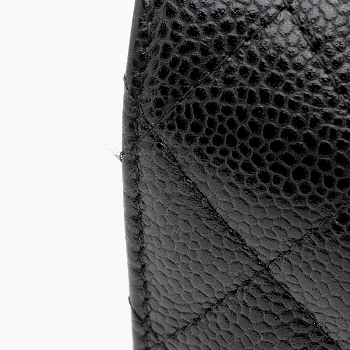 Chanel Caviar Leather Classic Medium Double Flap Bag (SHF-9ANmGR)