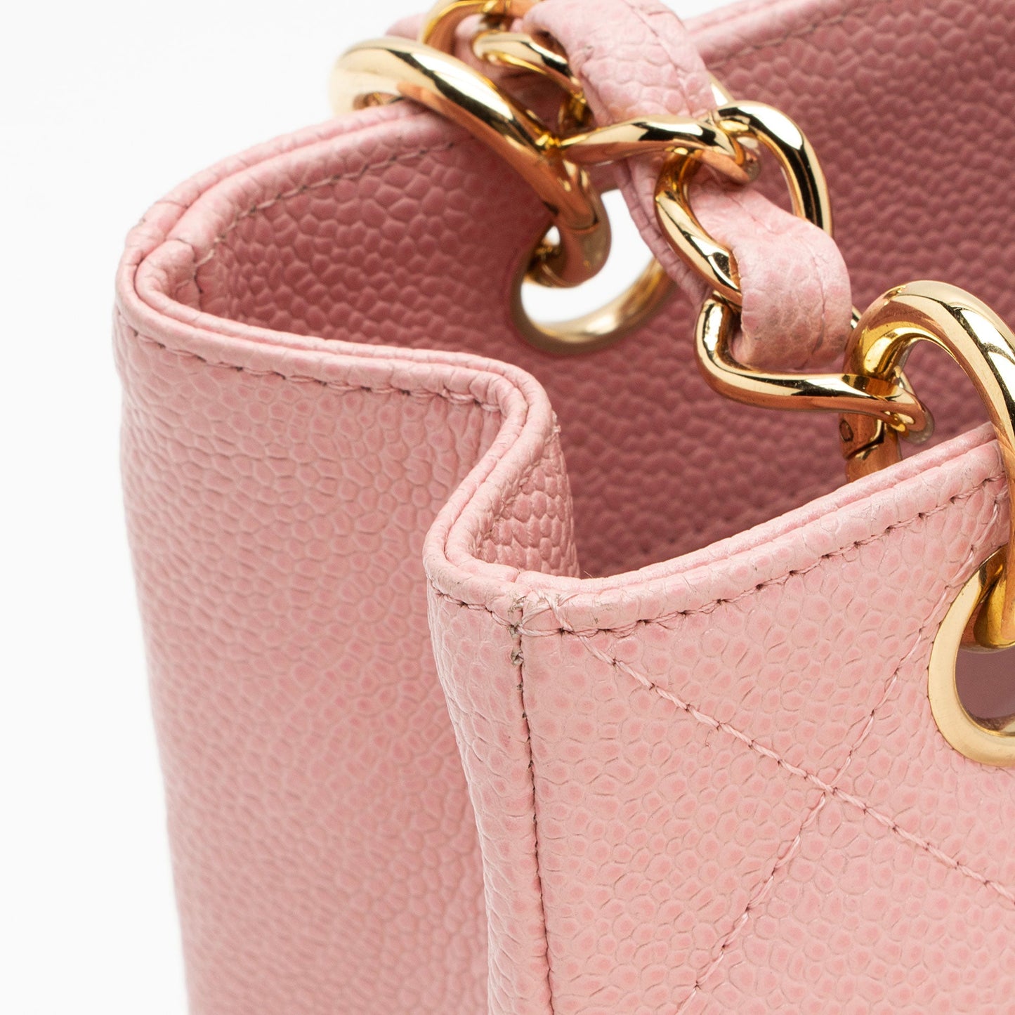 Chanel Caviar Leather Petite Shopping Tote (SHF-yT2Qvc)