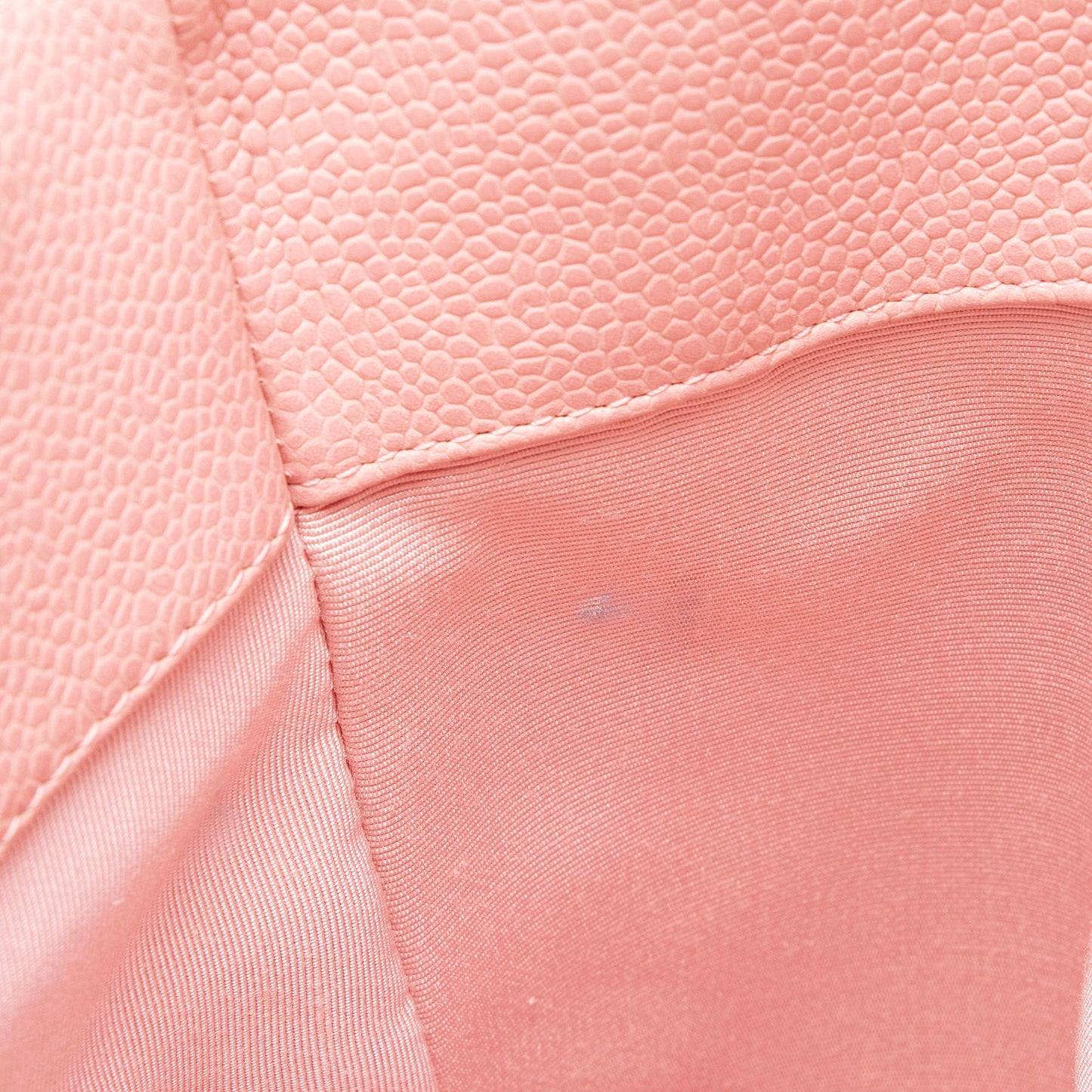 Chanel Caviar Leather Petite Shopping Tote (SHF-ChQICD)