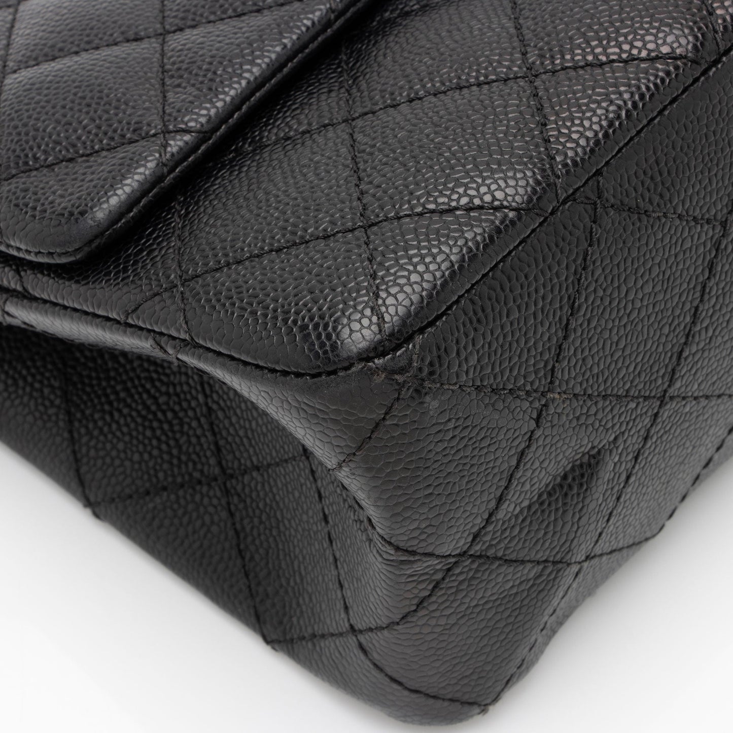 Chanel Caviar Leather Reissue 227 Double Flap Shoulder Bag (SHF-f1StZB)