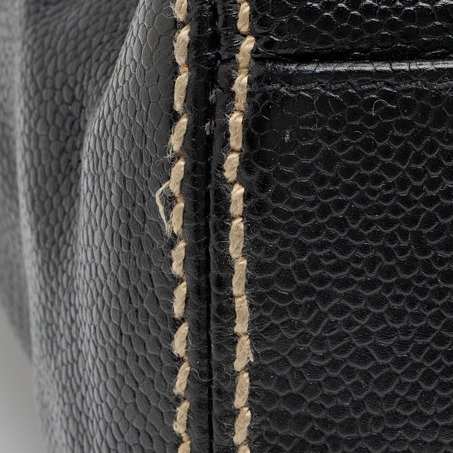 Chanel Caviar Leather Stitched CC Flap Satchel (SHF-ewpcah)
