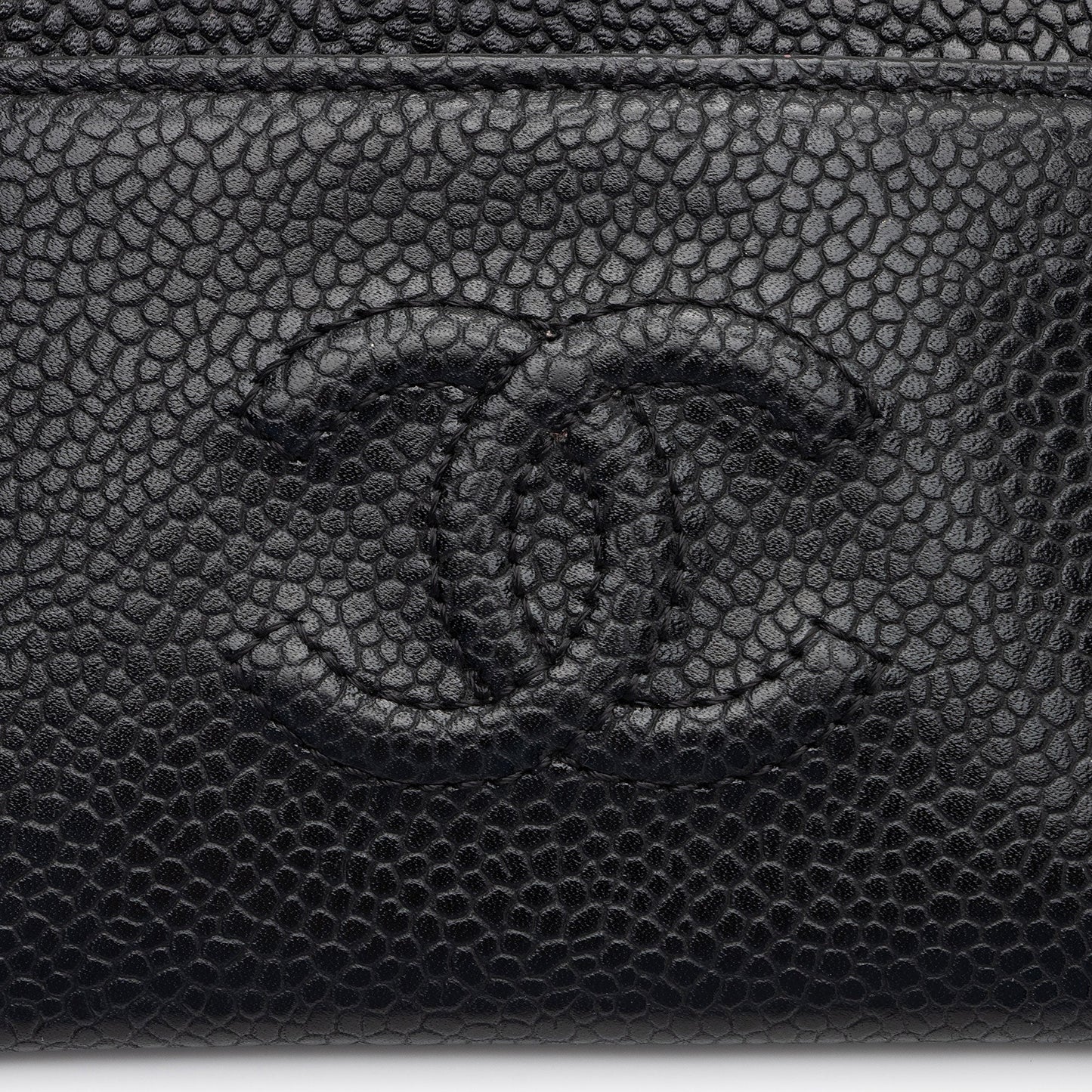 Chanel Caviar Leather Timeless CC Card Holder (SHF-ZV9jZJ)