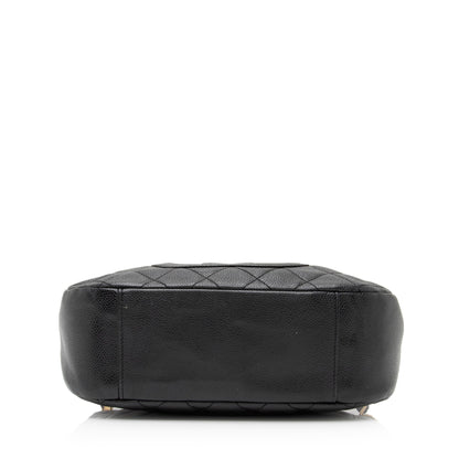 Chanel Caviar Leather Timeless CC Hobo (SHF-fu7h3a)