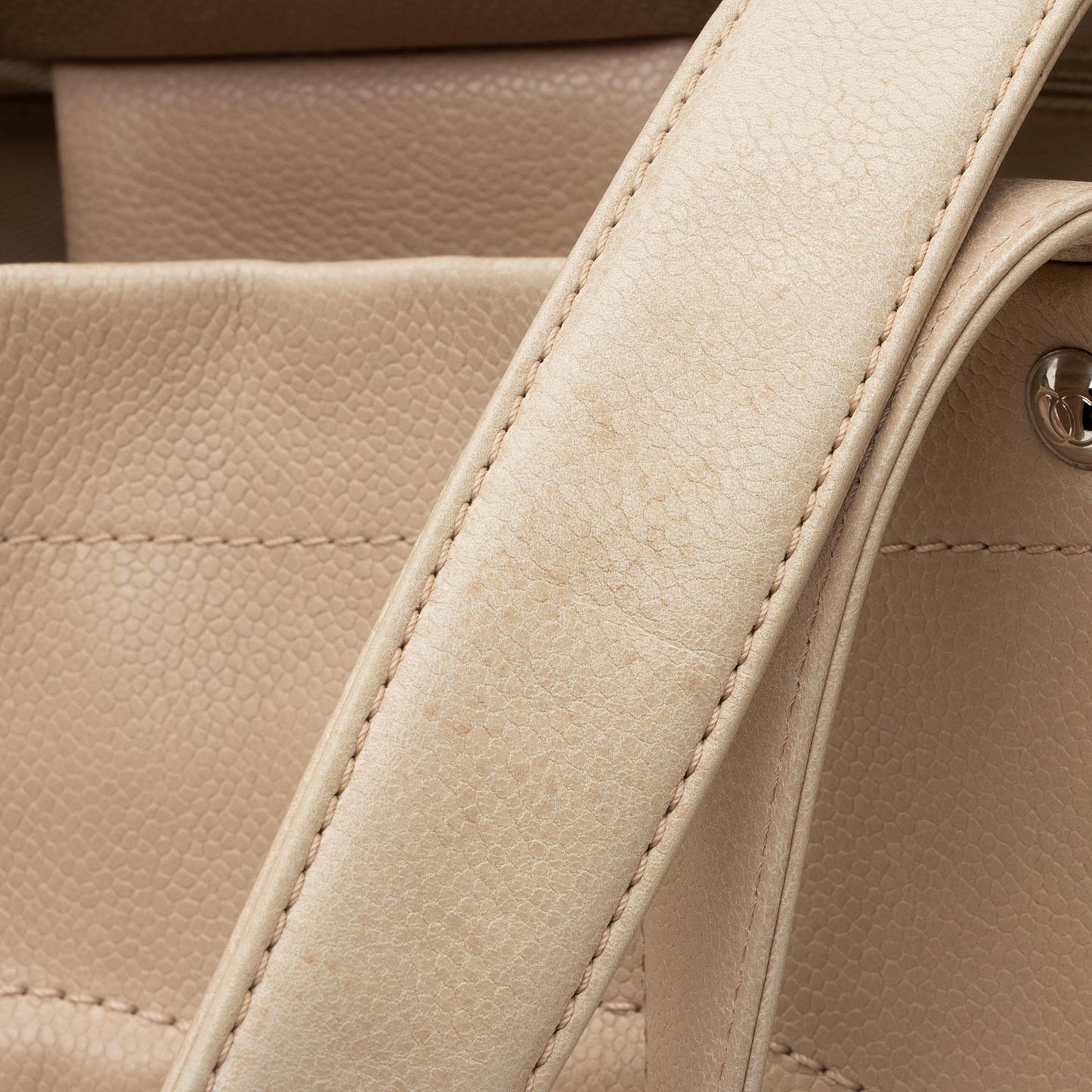 Chanel Caviar Leather Timeless CC Ultimate Executive Tote (SHF-XCdU0j)