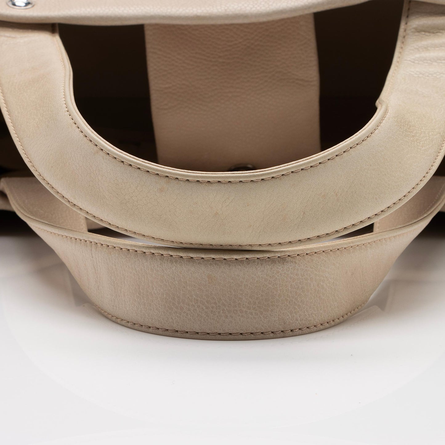 Chanel Caviar Leather Timeless CC Ultimate Executive Tote (SHF-XCdU0j)