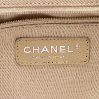 Chanel Caviar Leather Timeless CC Ultimate Executive Tote (SHF-XCdU0j)