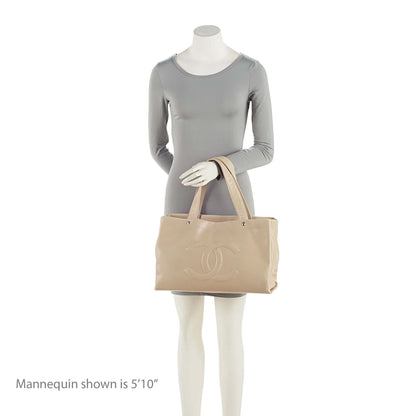 Chanel Caviar Leather Timeless CC Ultimate Executive Tote (SHF-XCdU0j)