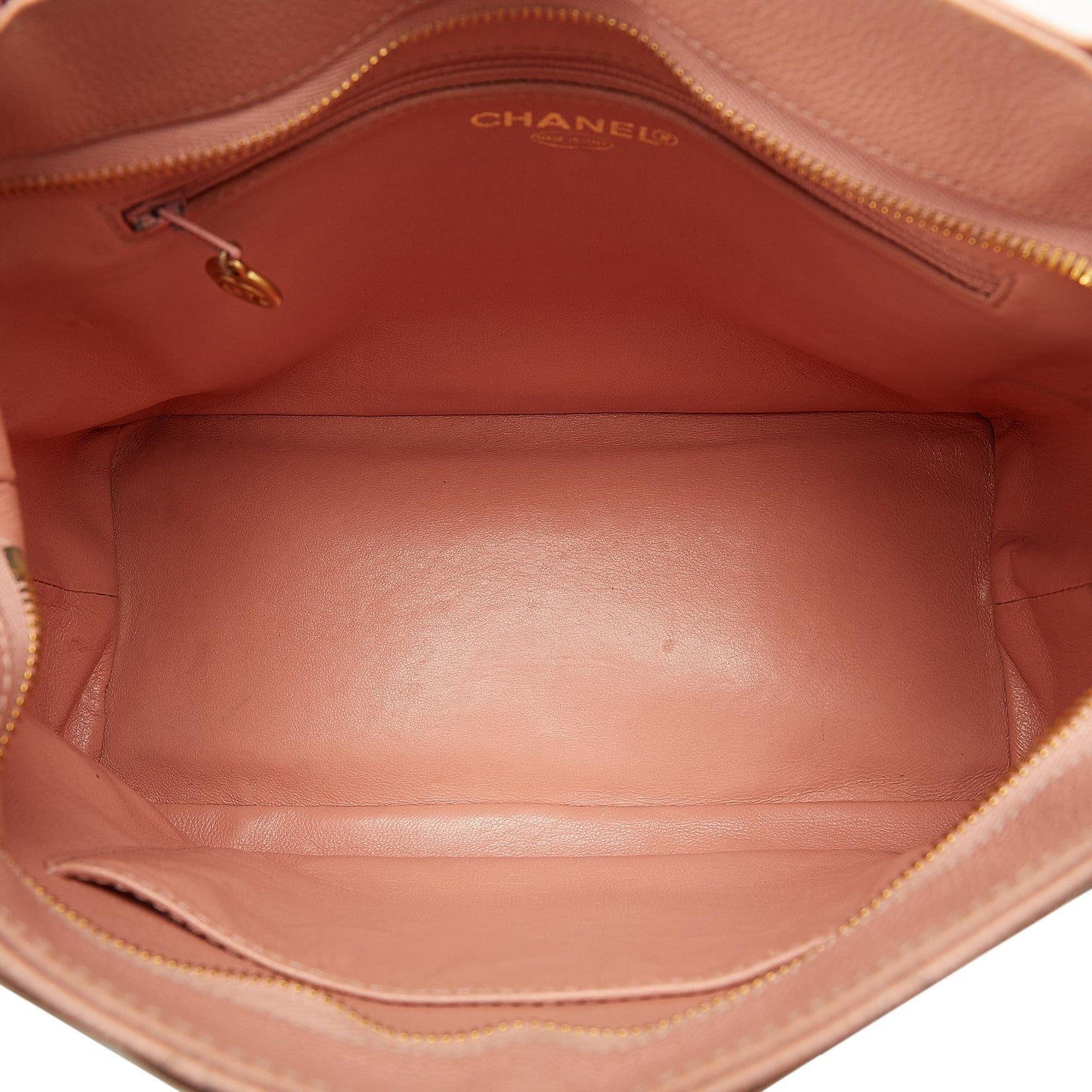 Chanel Caviar Medallion Tote (SHG-EXyzJ7)