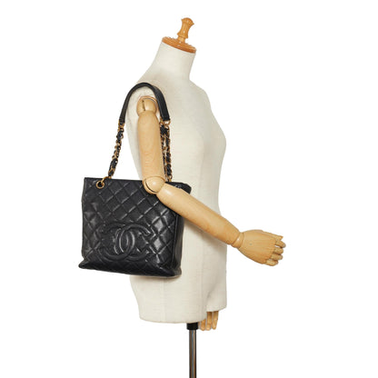 Chanel Caviar Petite Shopping Tote (SHG-ivSuzo)