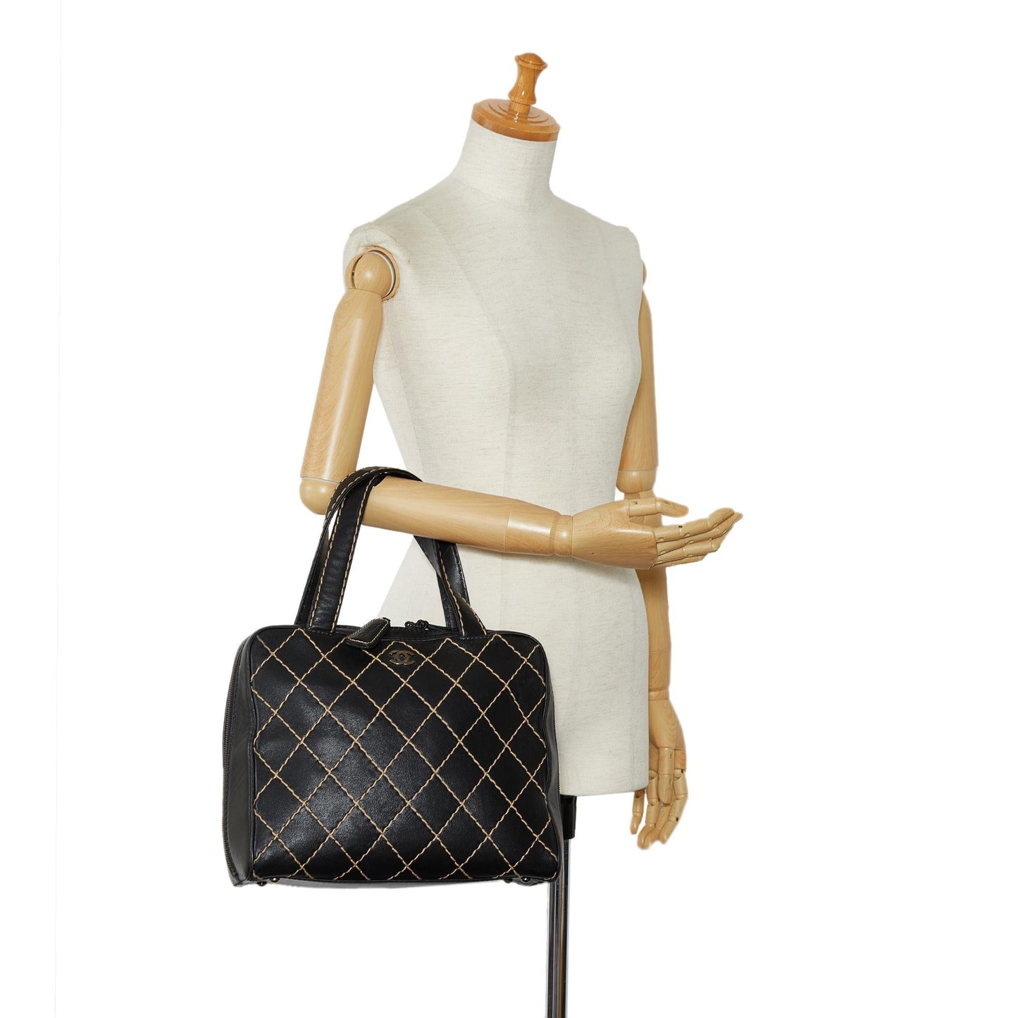 Chanel Cc Wild Stitch Handbag (SHG-fSzRiQ)