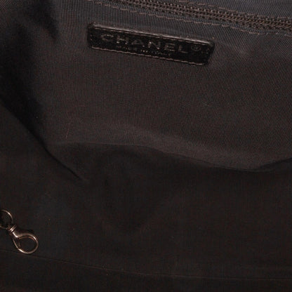 Chanel Chain Me Tote (SHG-XP5TtV)