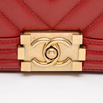 Chanel Chevron Caviar Leather Old Medium Boy Bag (SHF-PRQKC9)