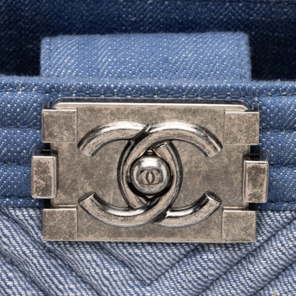 Chanel Chevron Denim Boy Tote (SHF-z2AHH6)
