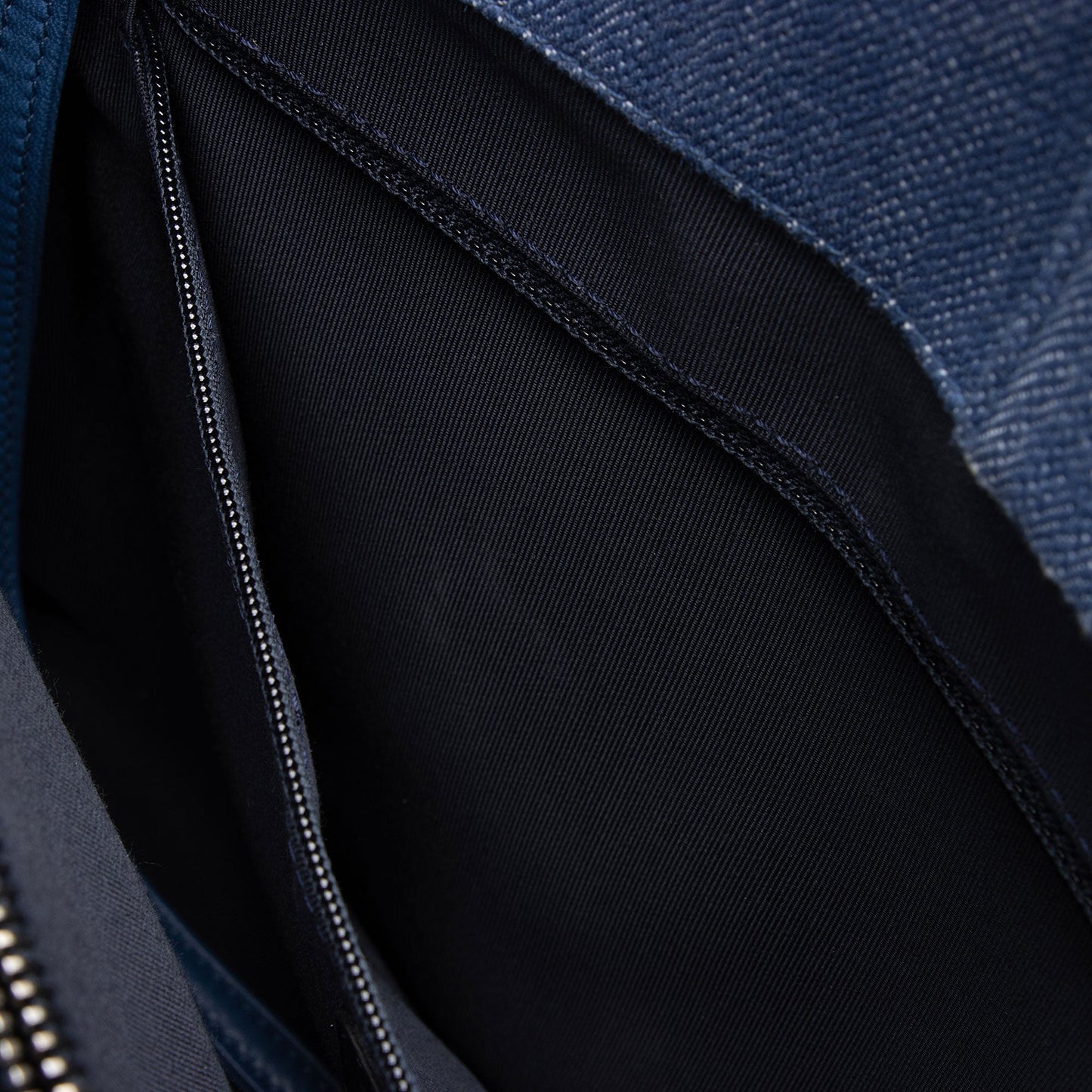 Chanel Chevron Denim Boy Tote (SHF-z2AHH6)