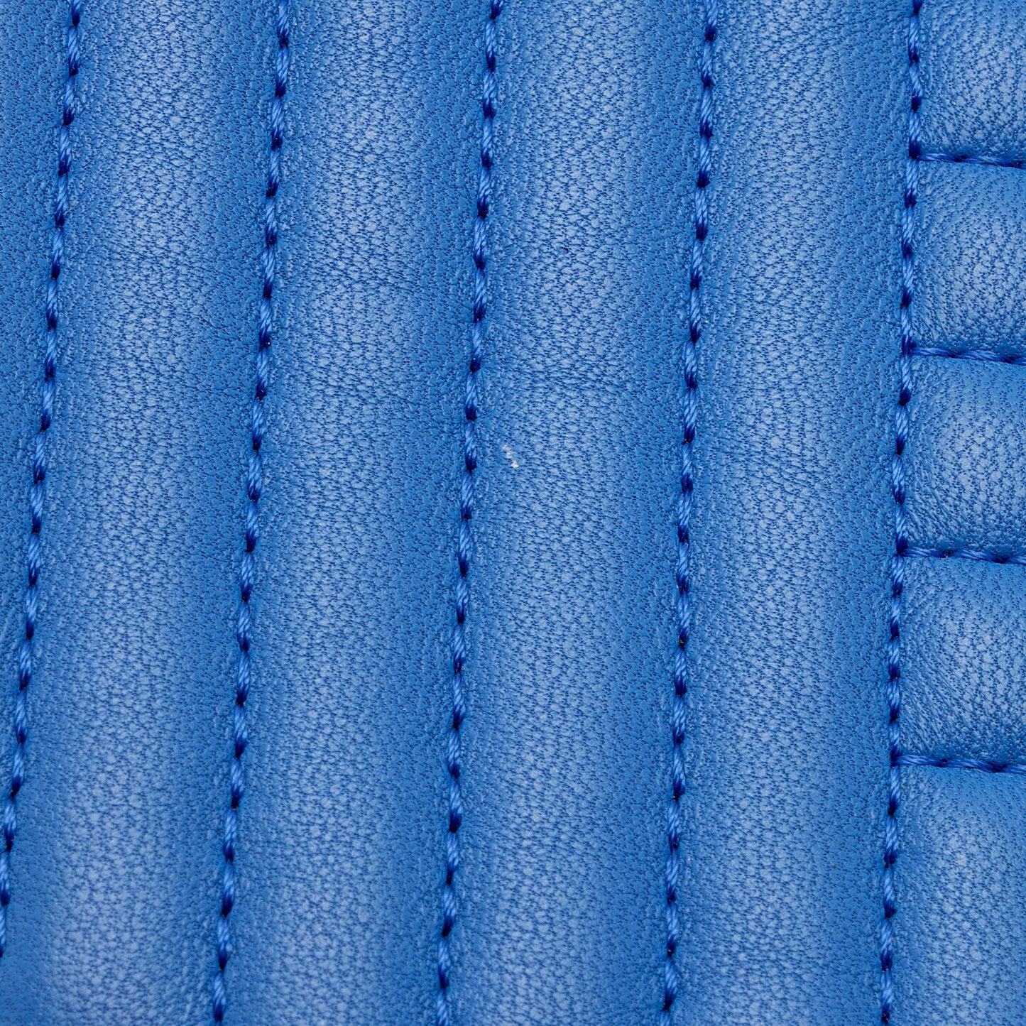 Chanel Chevron Lambskin Large O-Case (SHF-xDcooa)