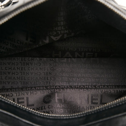 Chanel Chocolate Bar Leather Handbag (SHG-35793)