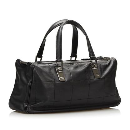 Chanel Chocolate Bar Leather Handbag (SHG-35793)