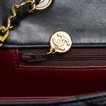 Chanel Classic Lambskin Single Flap (SHG-yfW8dh)